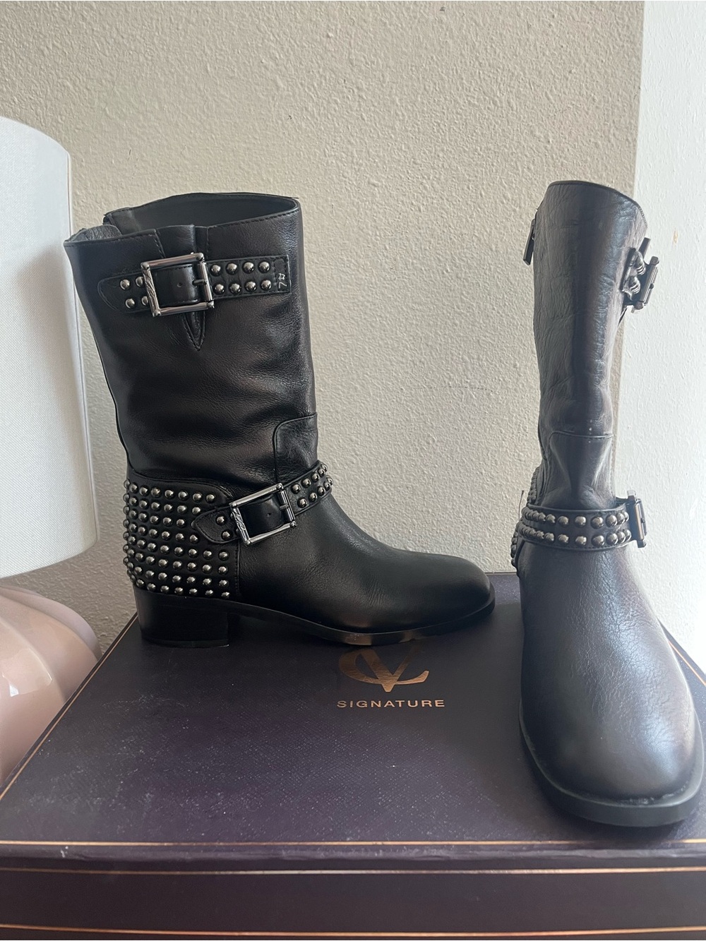 New Vince Camuto Waris Black Rounded Toe Leather Studded Moto Boots 6